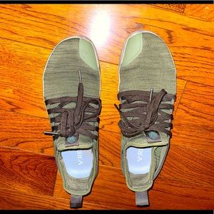 Vivobarefoot Women's Size 9 (Euro 39) Sneakers Gym Shoes - Worn 2/3 times